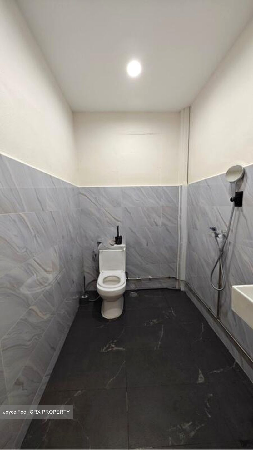 Sembawang Park (D27), Shop House #588641541